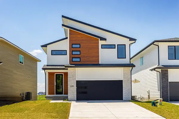 1104 NW Sproul Drive, Waukee, IA 50263