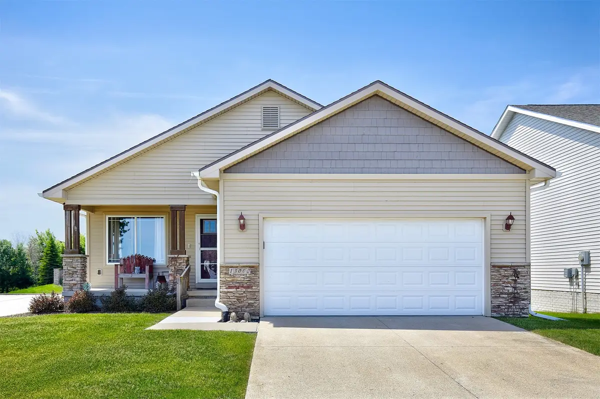 13000 Iltis Drive, Urbandale, IA 50323 - #1