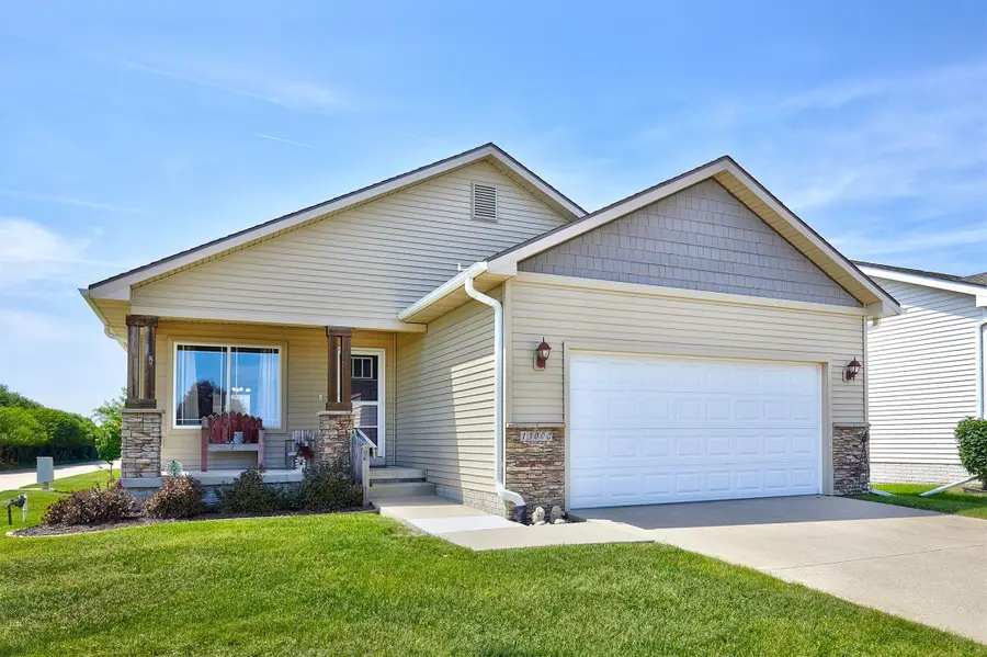 13000 Iltis Drive, Urbandale, IA 50323 - #2