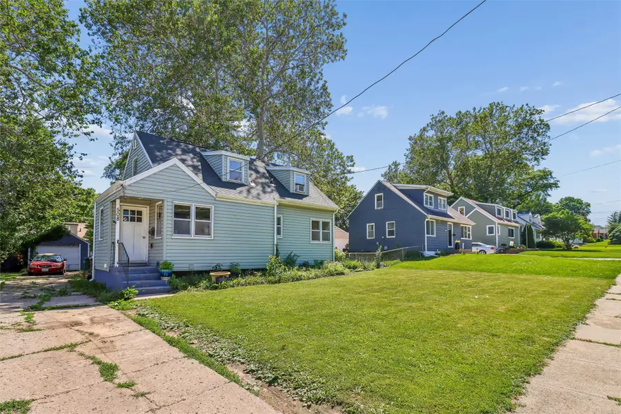 508 Valhigh Road, West Des Moines, IA 50265 - #2