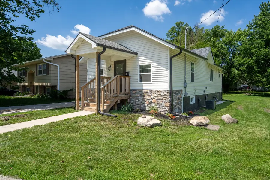 2810 Easton Boulevard, Des Moines, IA 50317 - #2