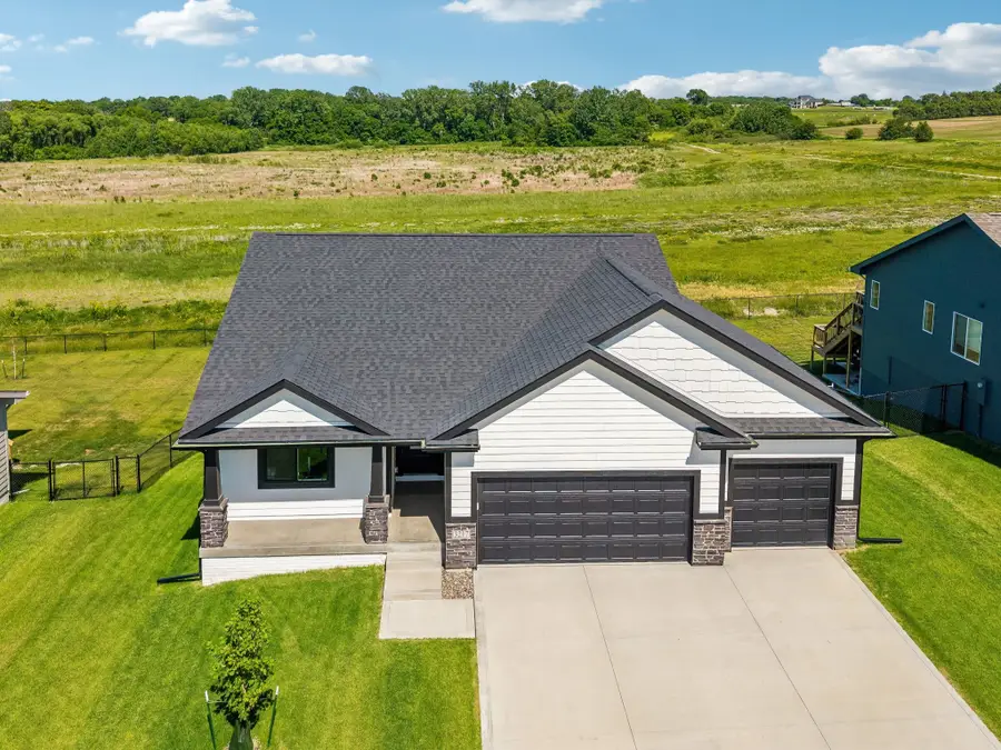 3217 NW Brookside Drive, Grimes, IA 50111 - #2