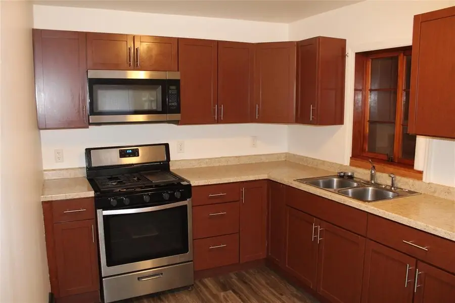 1627 E 14th Street, Des Moines, IA 50316 - #2