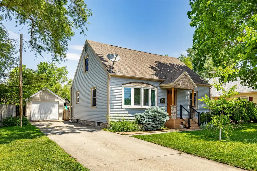 115 E 13th Street, Ames, IA 50010 - #2