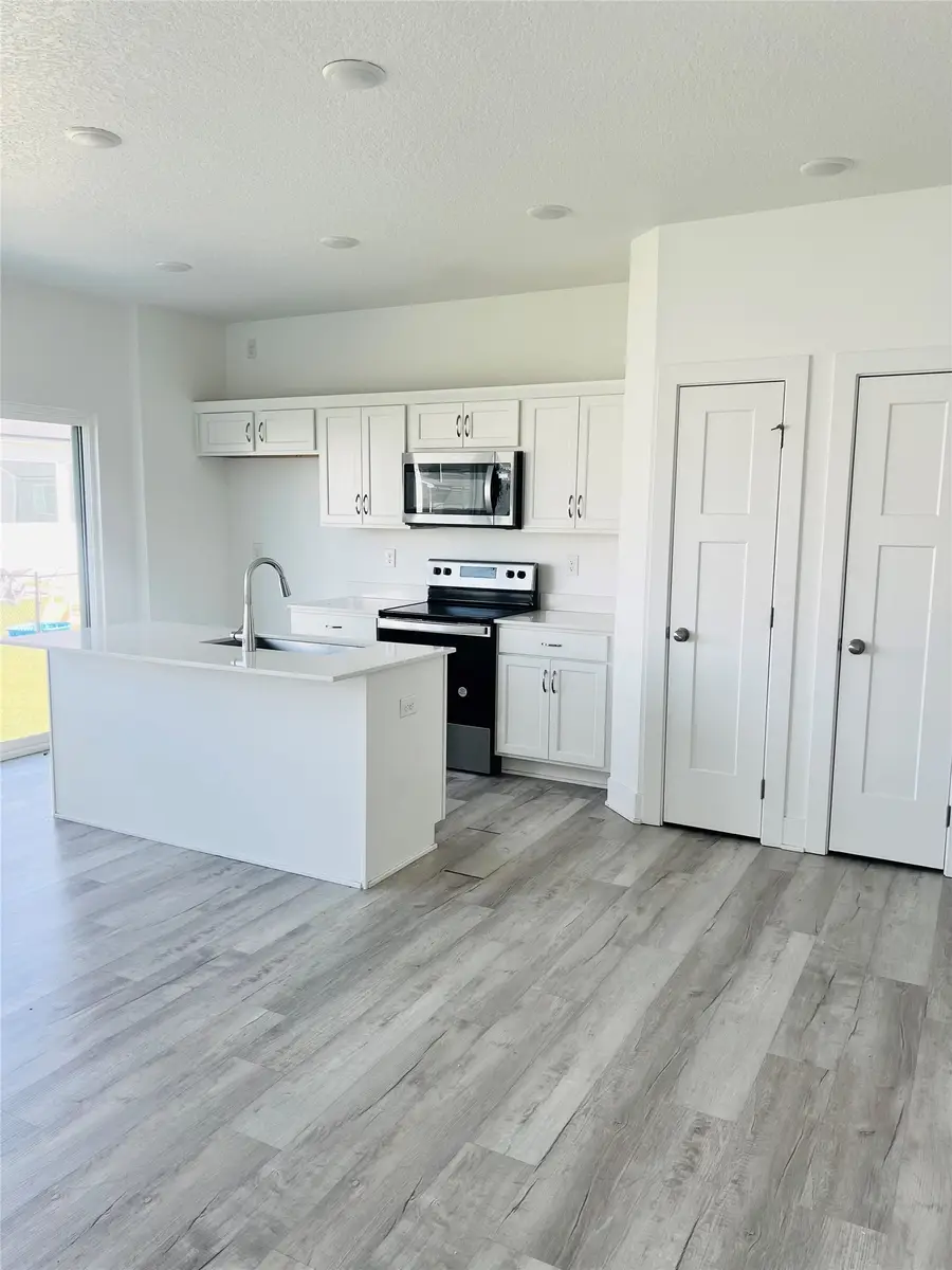 619 NE Oak Ridge Drive, Ankeny, IA 50021 - #2