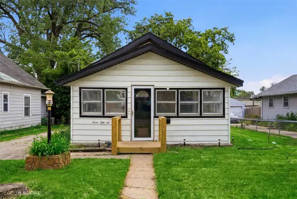 1252 E 23rd Street, Des Moines, IA 50317