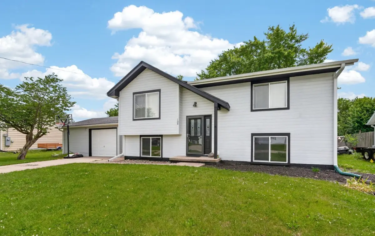 108 SW E Street, Melcher Dallas, IA 50163 - #1