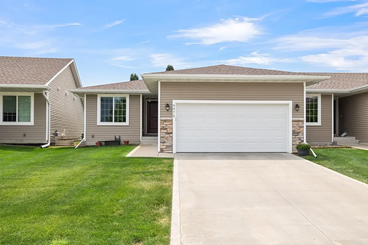 6575 SE Sweetgrass Lane, Pleasant Hill, IA 50327 - #1