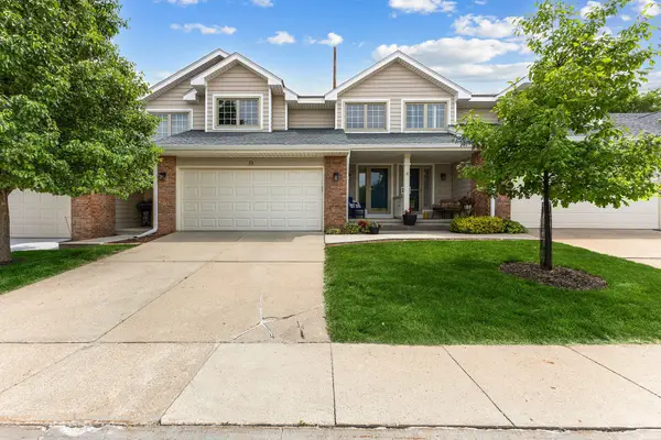 4400 Ep True Parkway #19, West Des Moines, IA 50265