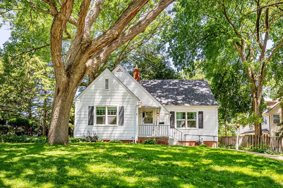 1211 46th Street, Des Moines, IA 50311 - #2