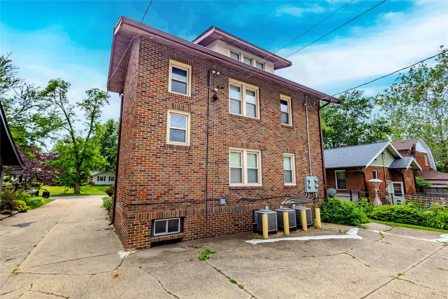 4615 Kingman Boulevard, Des Moines, IA 50311 - #2