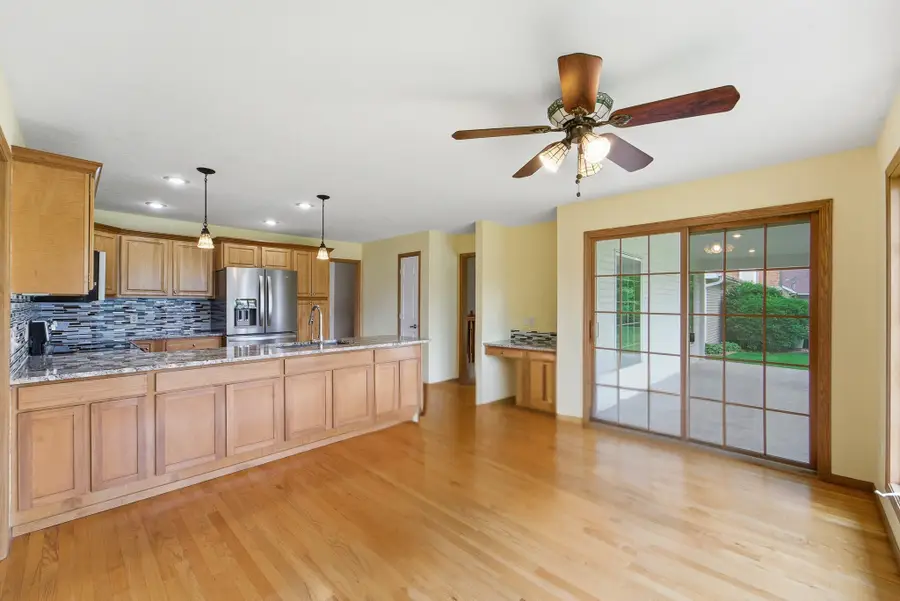 1405 W Court Avenue, Winterset, IA 50273 - #3