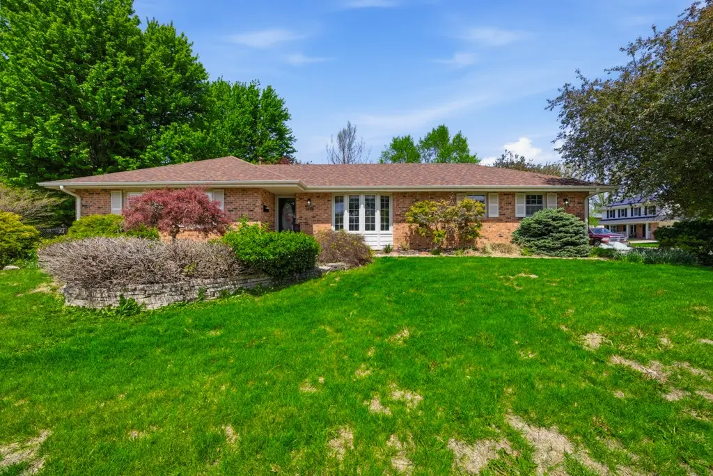 1448 N 6th Avenue E, Newton, IA 50208 - #1