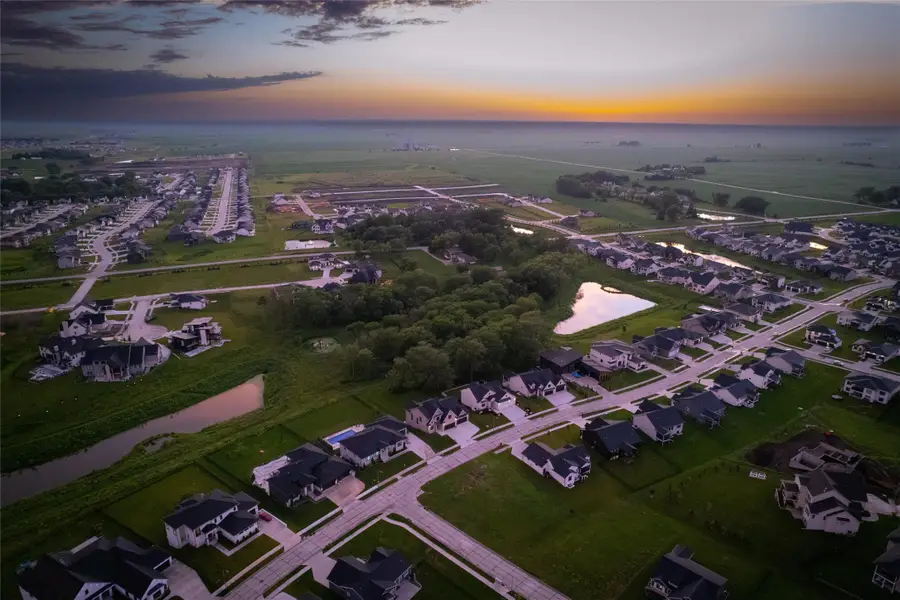 3962 NW 181st Street, Clive, IA 50325 - #3