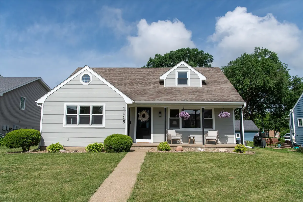 1115 Broadway Street, Pella, IA 50219 - #1
