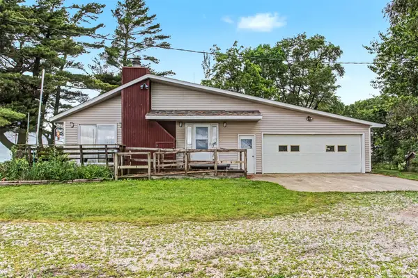 22086 610th Avenue, Nevada, IA 50201