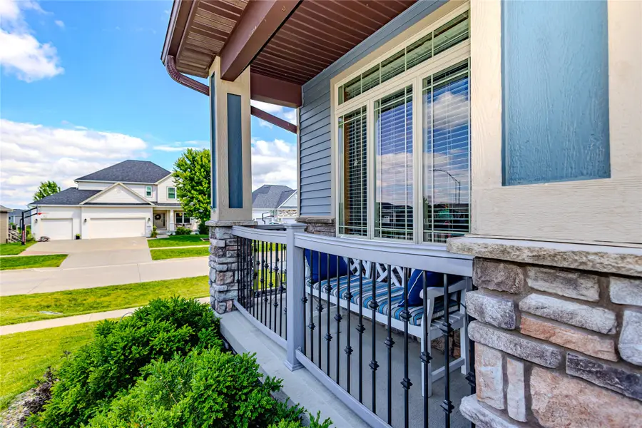 9602 Brightwater Drive, Johnston, IA 50131 - #2
