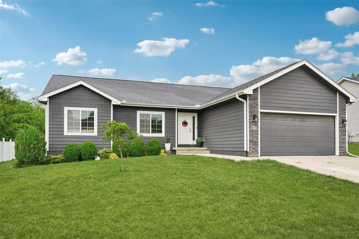 801 N Kenwood Boulevard, Indianola, IA 50125 - #1