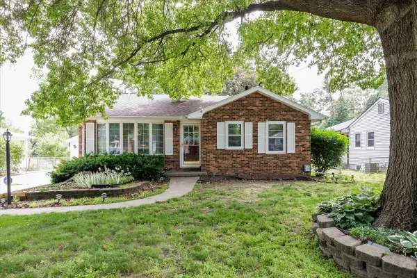 2232 Wakonda View Drive, Des Moines, IA 50321