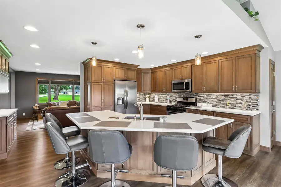 8270 Ashworth Road, West Des Moines, IA 50266 - #2