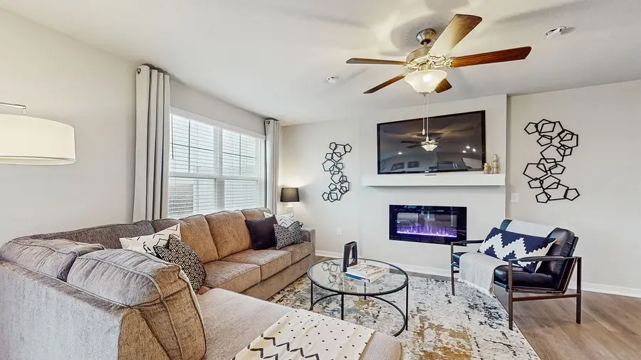 1401 S Banks Street, West Des Moines, IA 50263 - #2