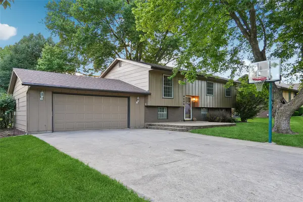 6686 NW 54th Court, Johnston, IA 50131