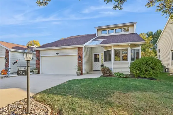 5832 Vista Drive, West Des Moines, IA 50266