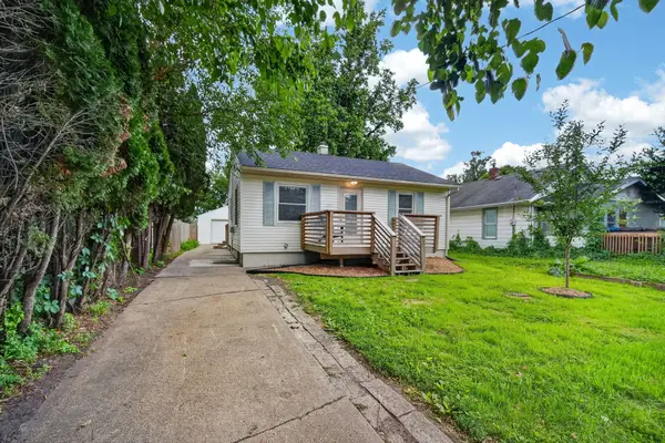 2121 Maple Street, Des Moines, IA 50317