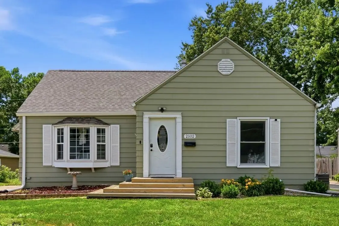2102 55th Street, Des Moines, IA 50310 - #1