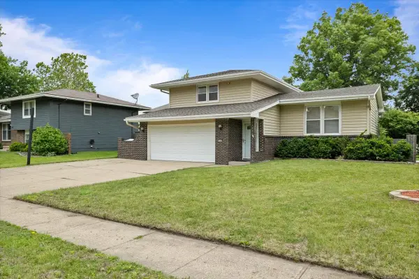 1706 NW 10th Street, Ankeny, IA 50023