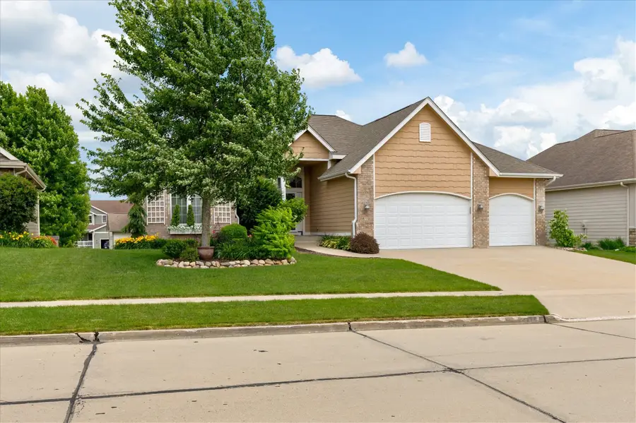 4115 140th Street, Urbandale, IA 50323 - #2