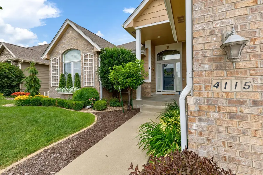 4115 140th Street, Urbandale, IA 50323 - #3