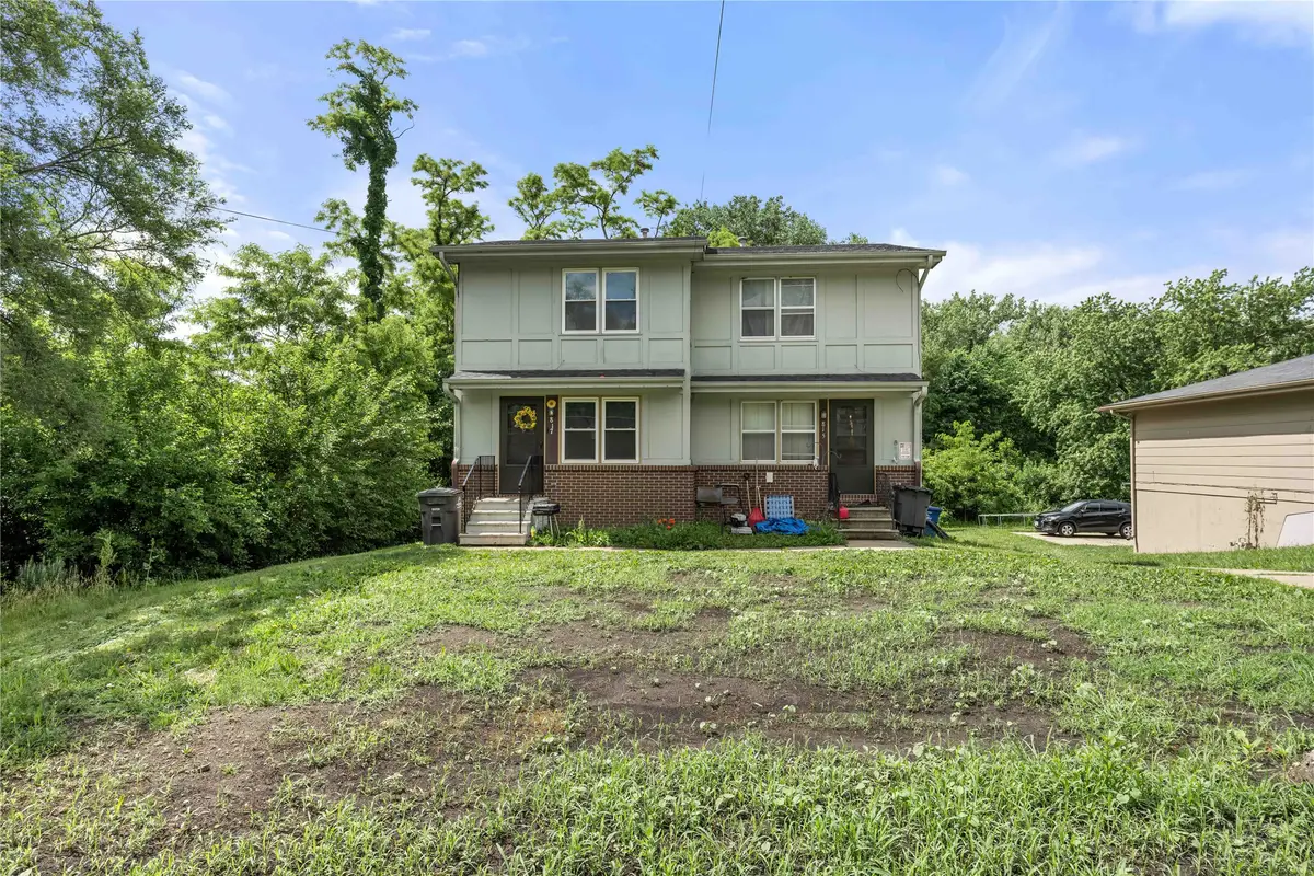 815 E Mckinley Avenue, Des Moines, IA 50315 - #1