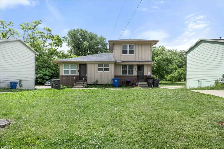 801 & 807 E Mckinley Avenue, Des Moines, IA 50315 - #2