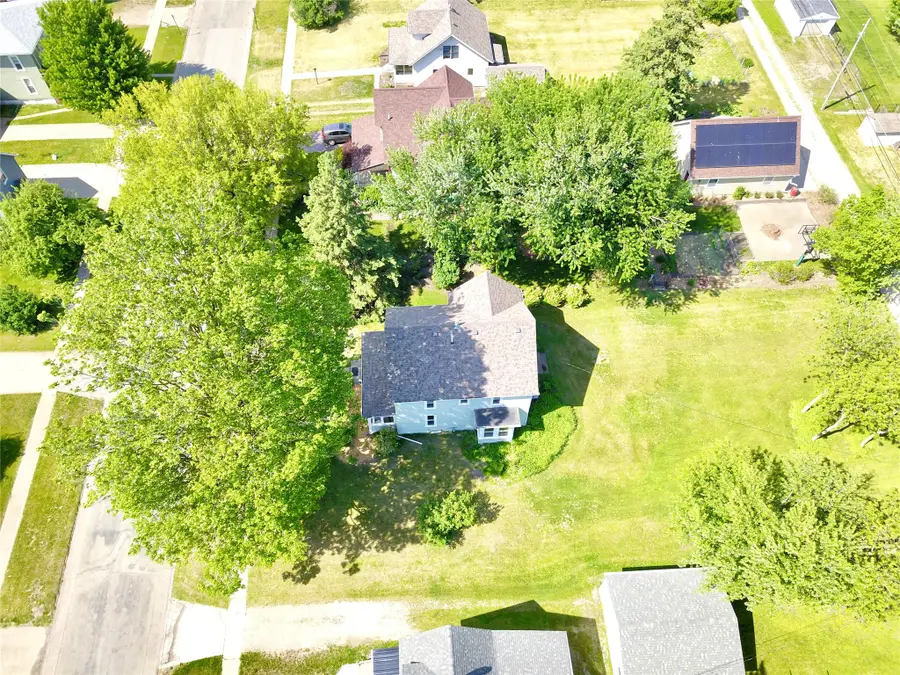 1016 Elm Street, Grinnell, IA 50112 - #3