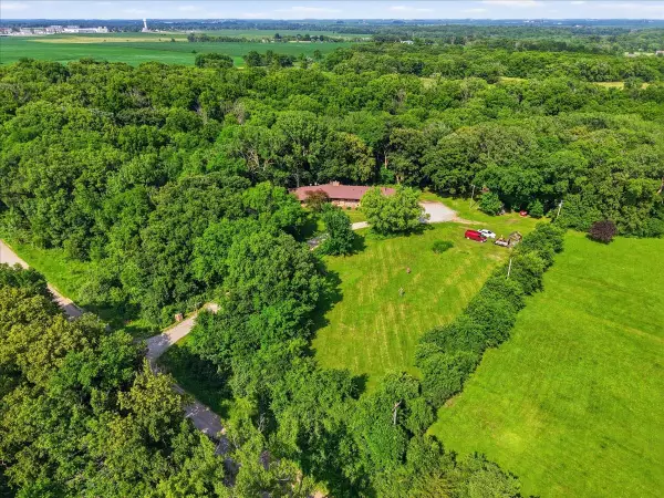 2480 Inkpaduta Avenue, Webster City, IA 50595