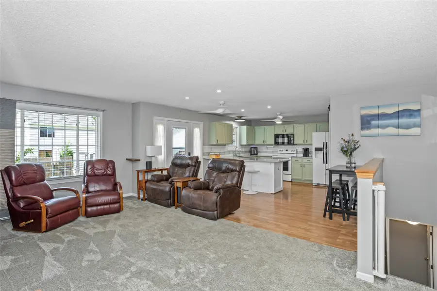 2519 Grand River Drive, Des Moines, IA 50320 - #2