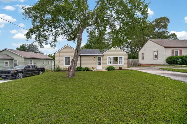 2324 E 40th Court, Des Moines, IA 50317