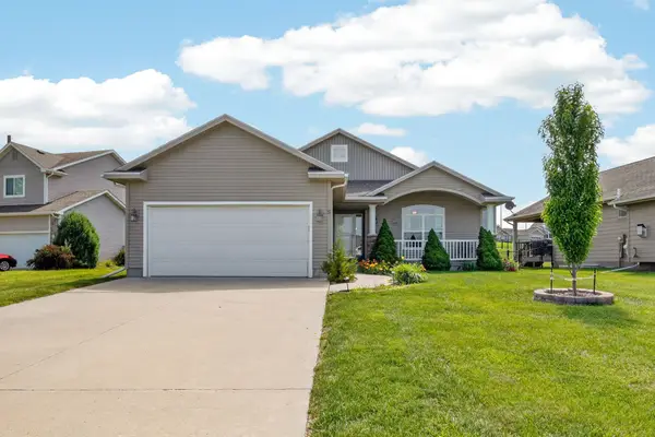 4207 146th Street, Urbandale, IA 50323