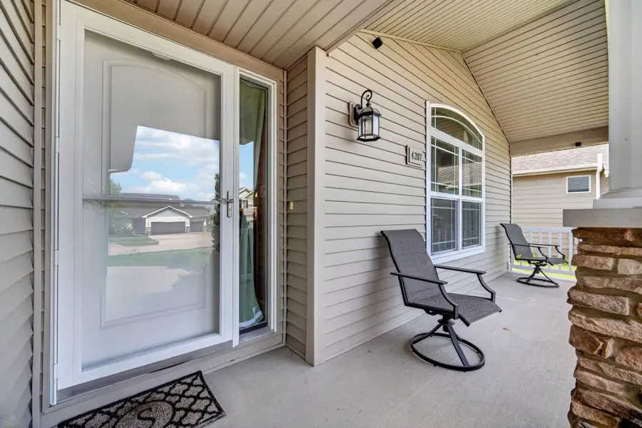 4207 146th Street, Urbandale, IA 50323 - #3