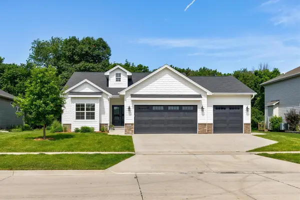 1020 Cardinal Drive, Polk City, IA 50226