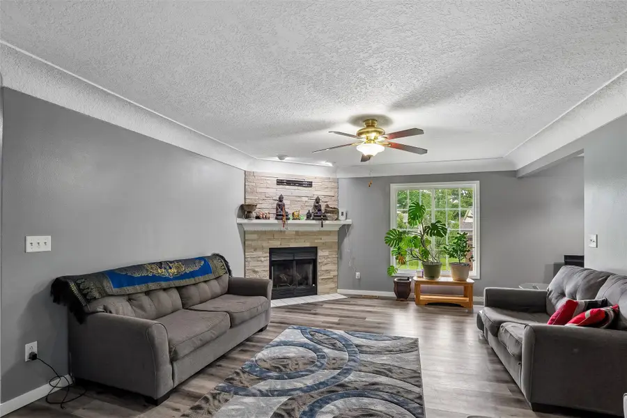 495 Bel Aire Drive, Waukee, IA 50263 - #2