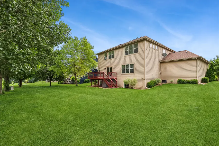 16651 Oakbrook Drive, Clive, IA 50325 - #2