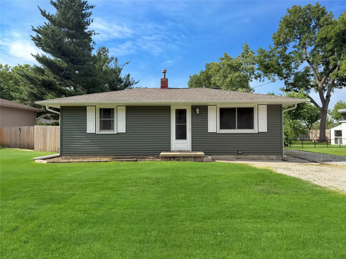 7171 NW 54th Avenue, Urbandale, IA 50322 - #1