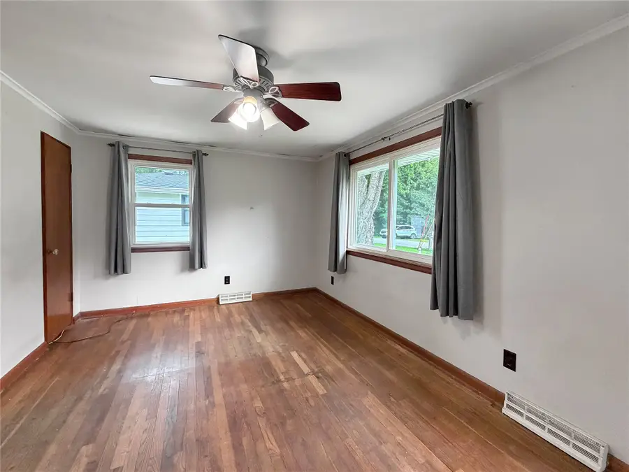 7171 NW 54th Avenue, Urbandale, IA 50322 - #3