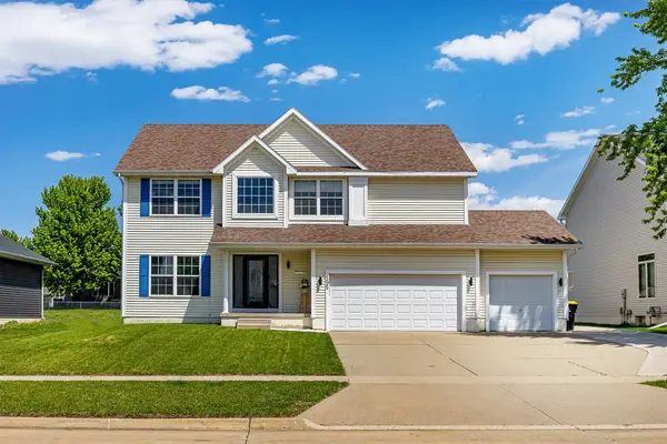 595 SE Whitetail Lane, Waukee, IA 50263