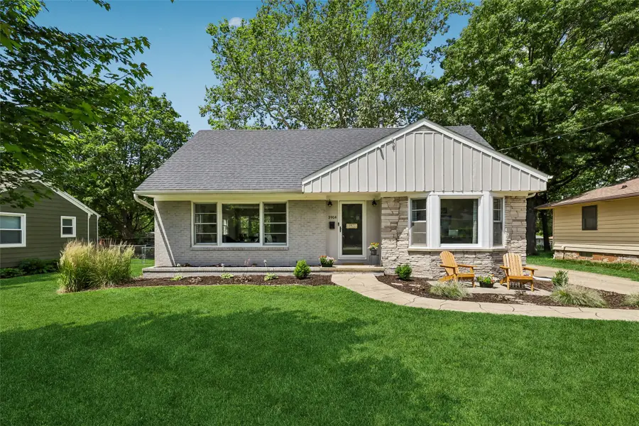 3914 72nd Street, Urbandale, IA 50322 - #2