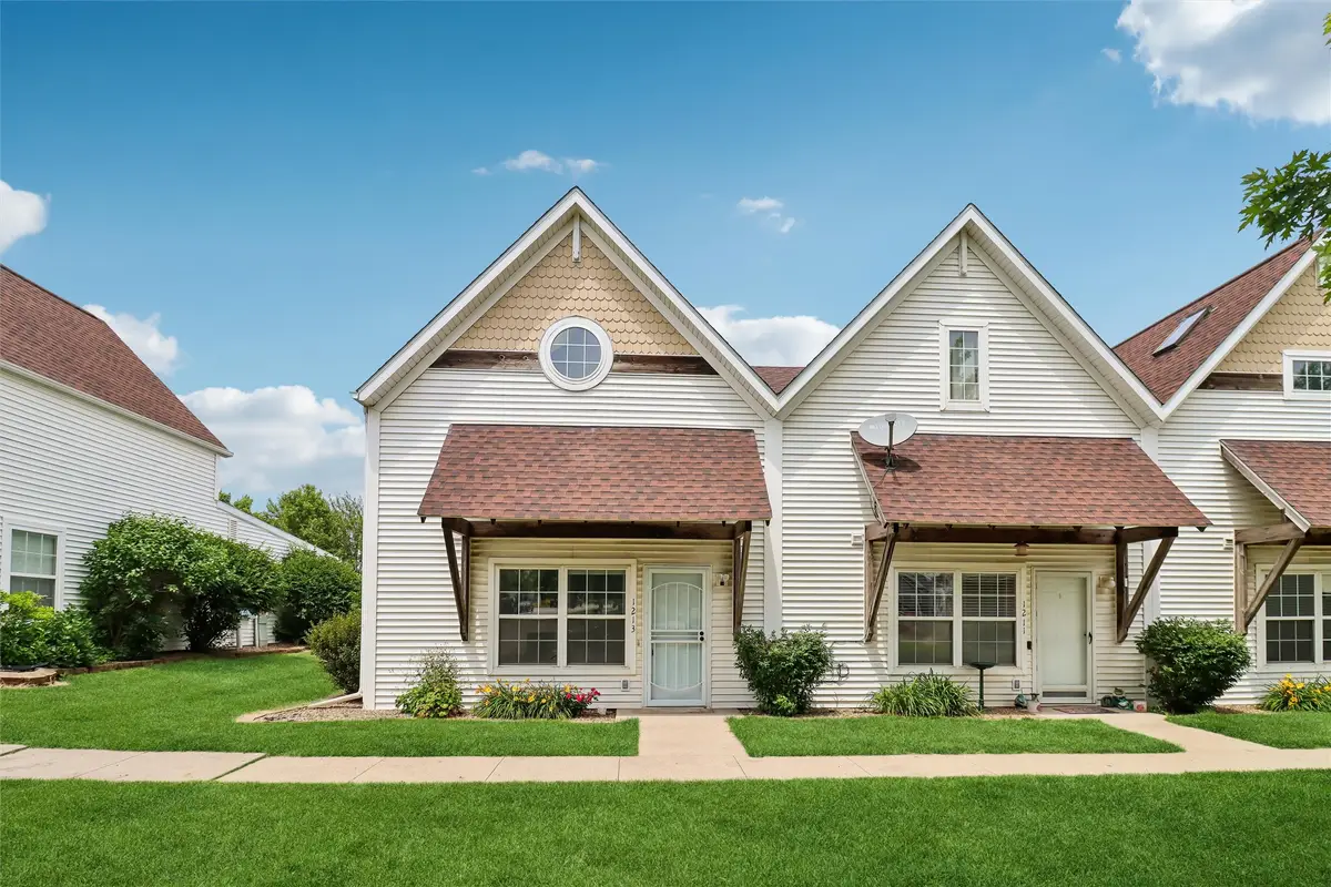 1213 10th Avenue Nw, Altoona, IA 50009 - #1