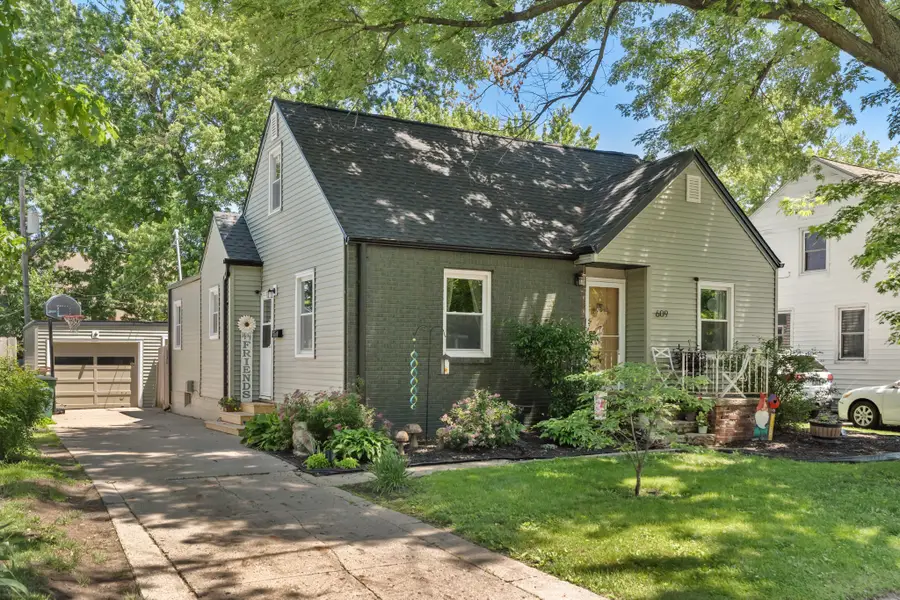 609 Linnwill Place, West Des Moines, IA 50265 - #3