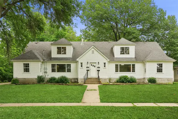 2525 & 2527 51st Street, Des Moines, IA 50310